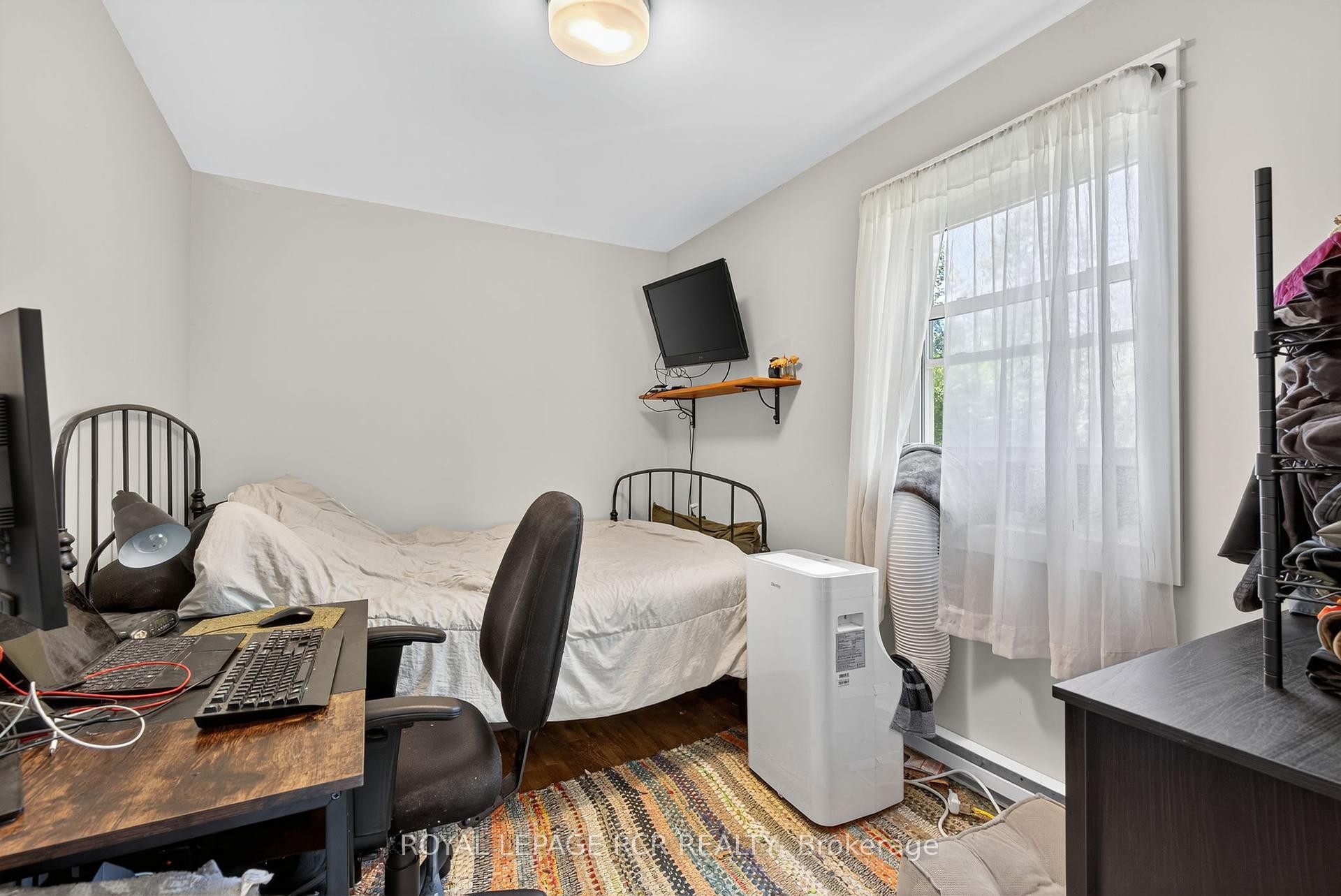 









8


Mustard

Street,
Uxbridge,




ON
L9P 1R2


