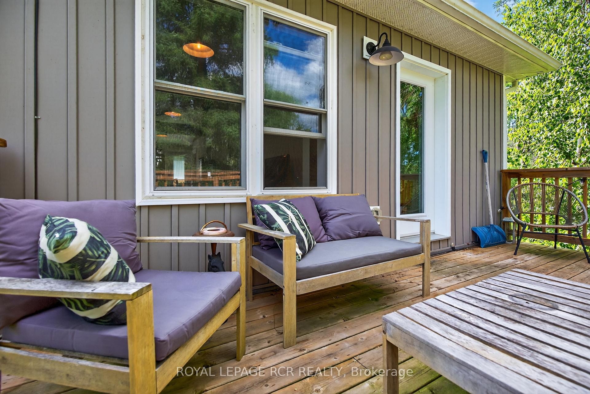 









8


Mustard

Street,
Uxbridge,




ON
L9P 1R2

