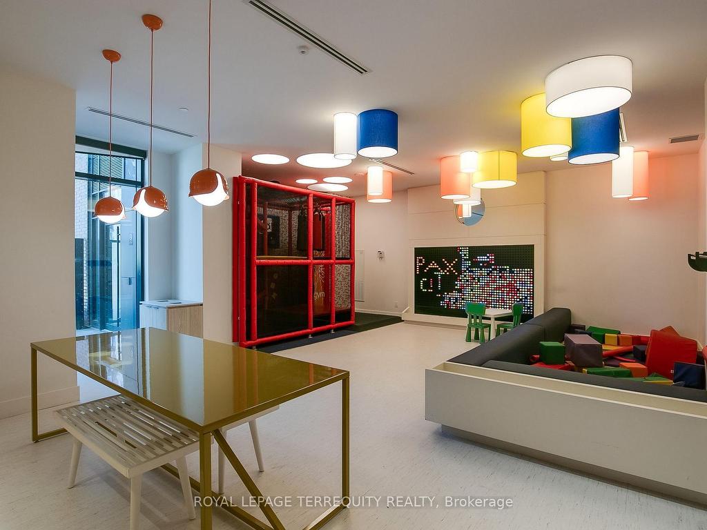 









130


River

Street, 205,
Toronto,




ON
M5A 0R8

