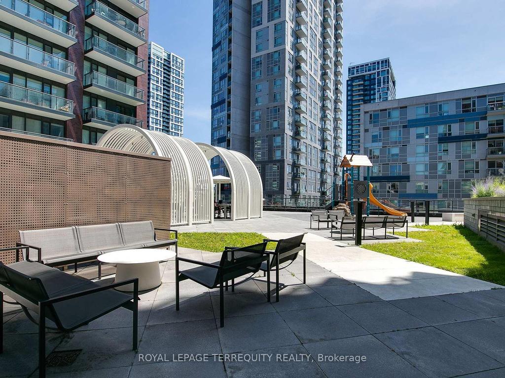 









130


River

Street, 205,
Toronto,




ON
M5A 0R8

