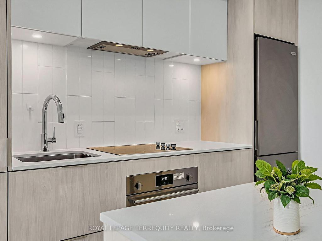 









130


River

Street, 205,
Toronto,




ON
M5A 0R8

