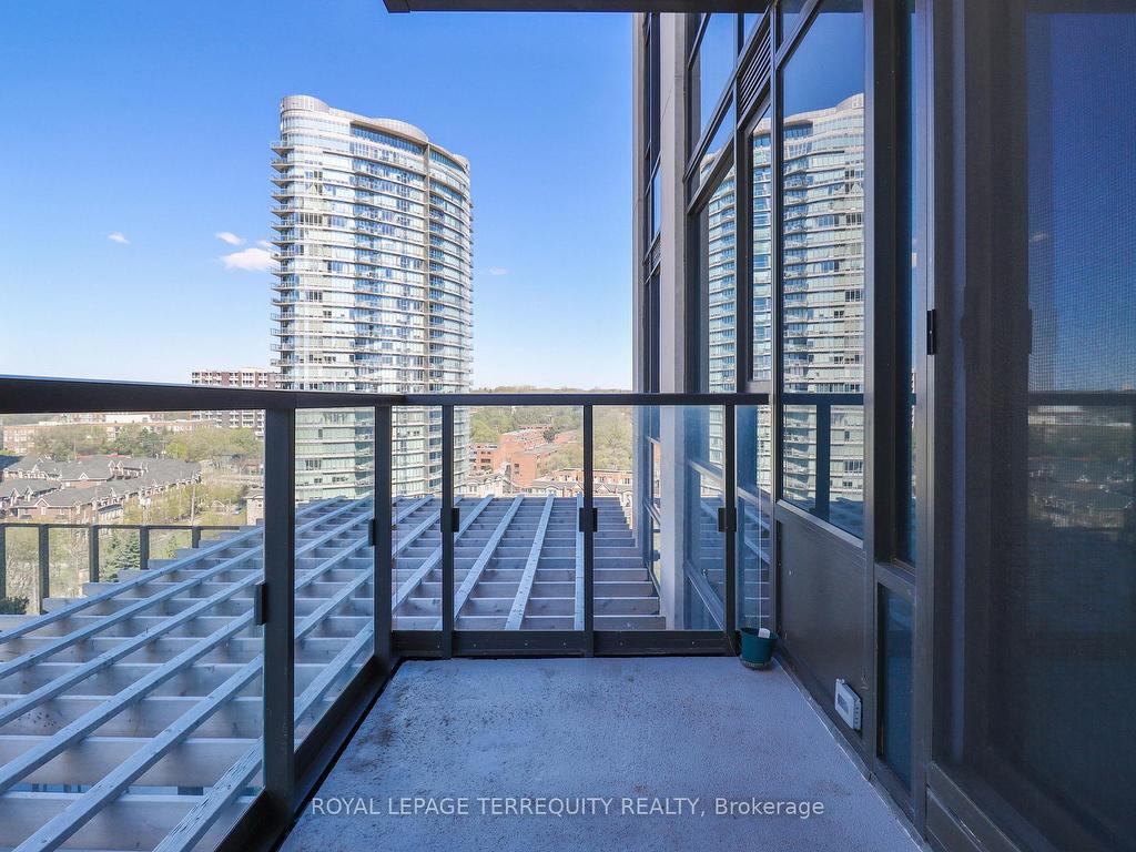 









1926


Lake Shore

Boulevard, 1212,
Toronto,




ON
M6S 1A1

