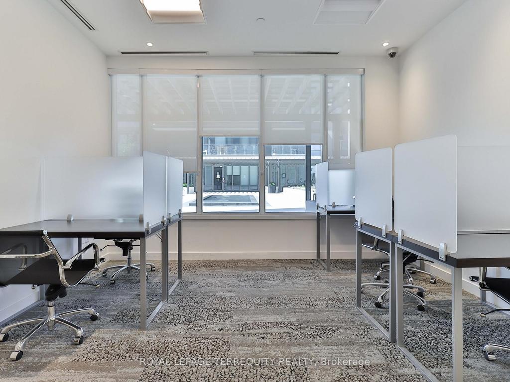 









1926


Lake Shore

Boulevard, 1212,
Toronto,




ON
M6S 1A1

