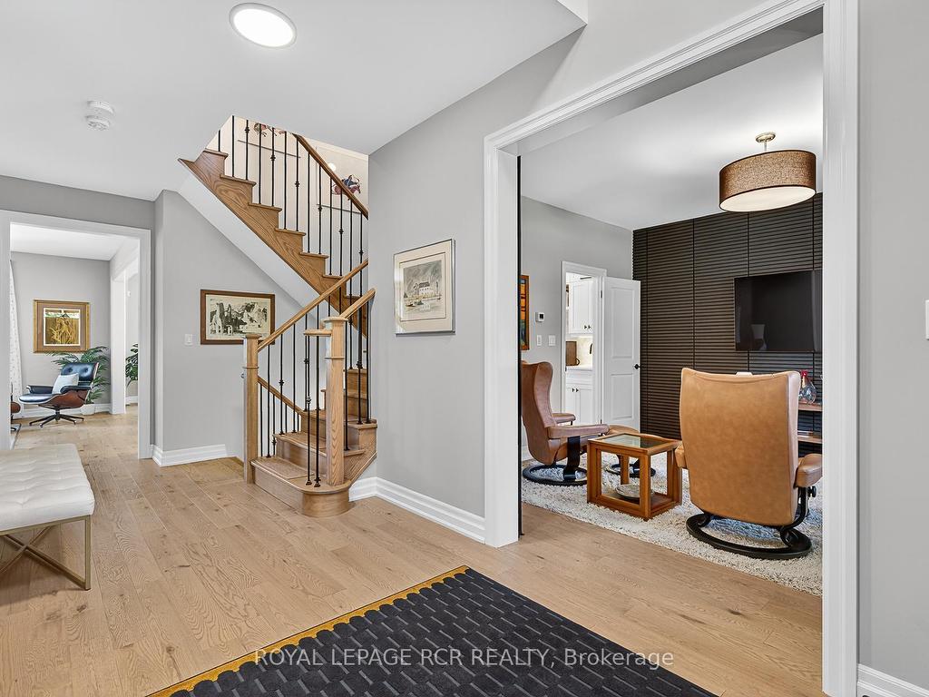 









42


Queen

Street,
Whitby,




ON
L1M 1C4

