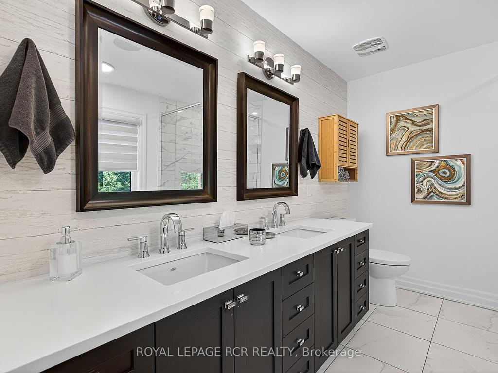 









42


Queen

Street,
Whitby,




ON
L1M 1C4

