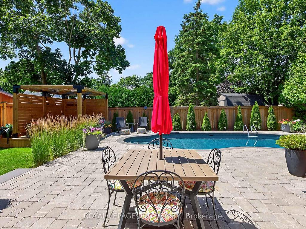 









42


Queen

Street,
Whitby,




ON
L1M 1C4

