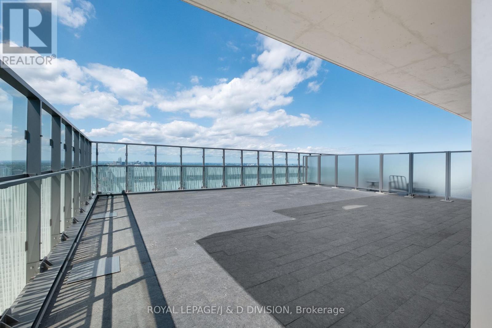 












PH 02 (5502) - 50 CHARLES STREET E

,
Toronto,




Ontario
M4Y0C3


