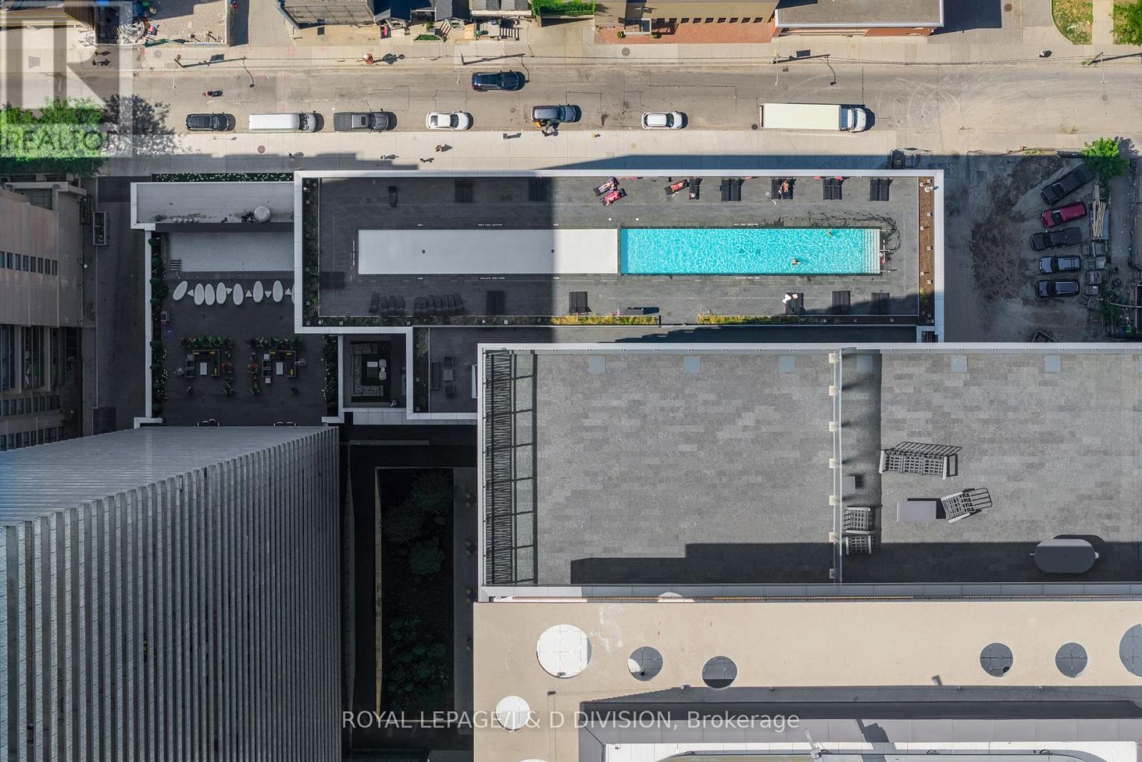 












PH 02 (5502) - 50 CHARLES STREET E

,
Toronto,




Ontario
M4Y0C3

