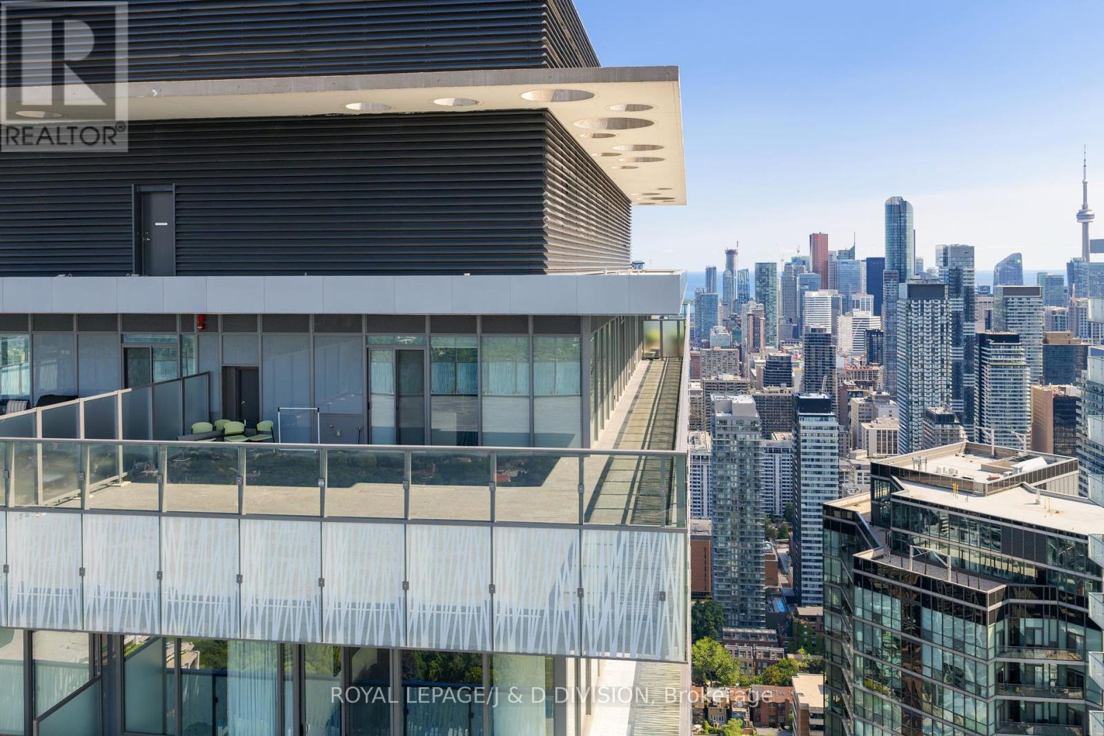 












PH 02 (5502) - 50 CHARLES STREET E

,
Toronto,




Ontario
M4Y0C3

