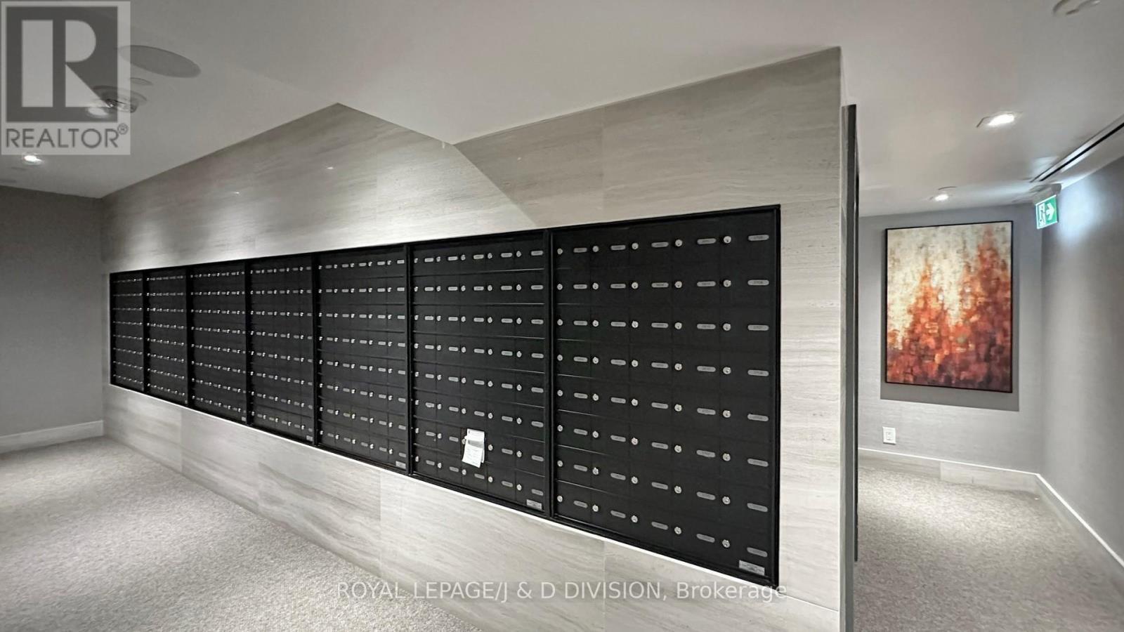 












PH 02 (5502) - 50 CHARLES STREET E

,
Toronto,




Ontario
M4Y0C3

