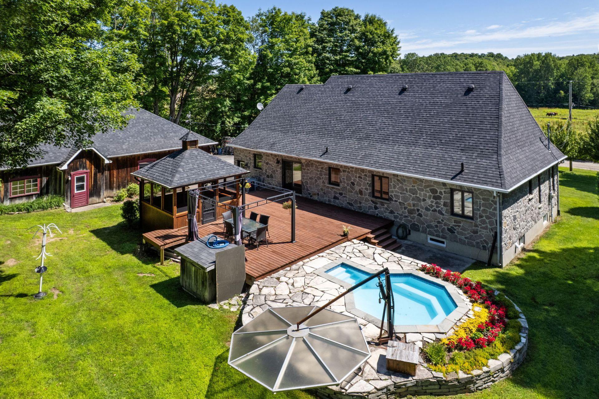 









26


Ch. Patterson

,
Cantley,




QC
J8V2Y9

