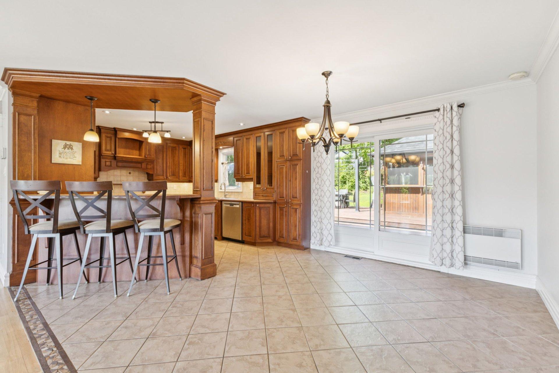 









26


Ch. Patterson

,
Cantley,




QC
J8V2Y9

