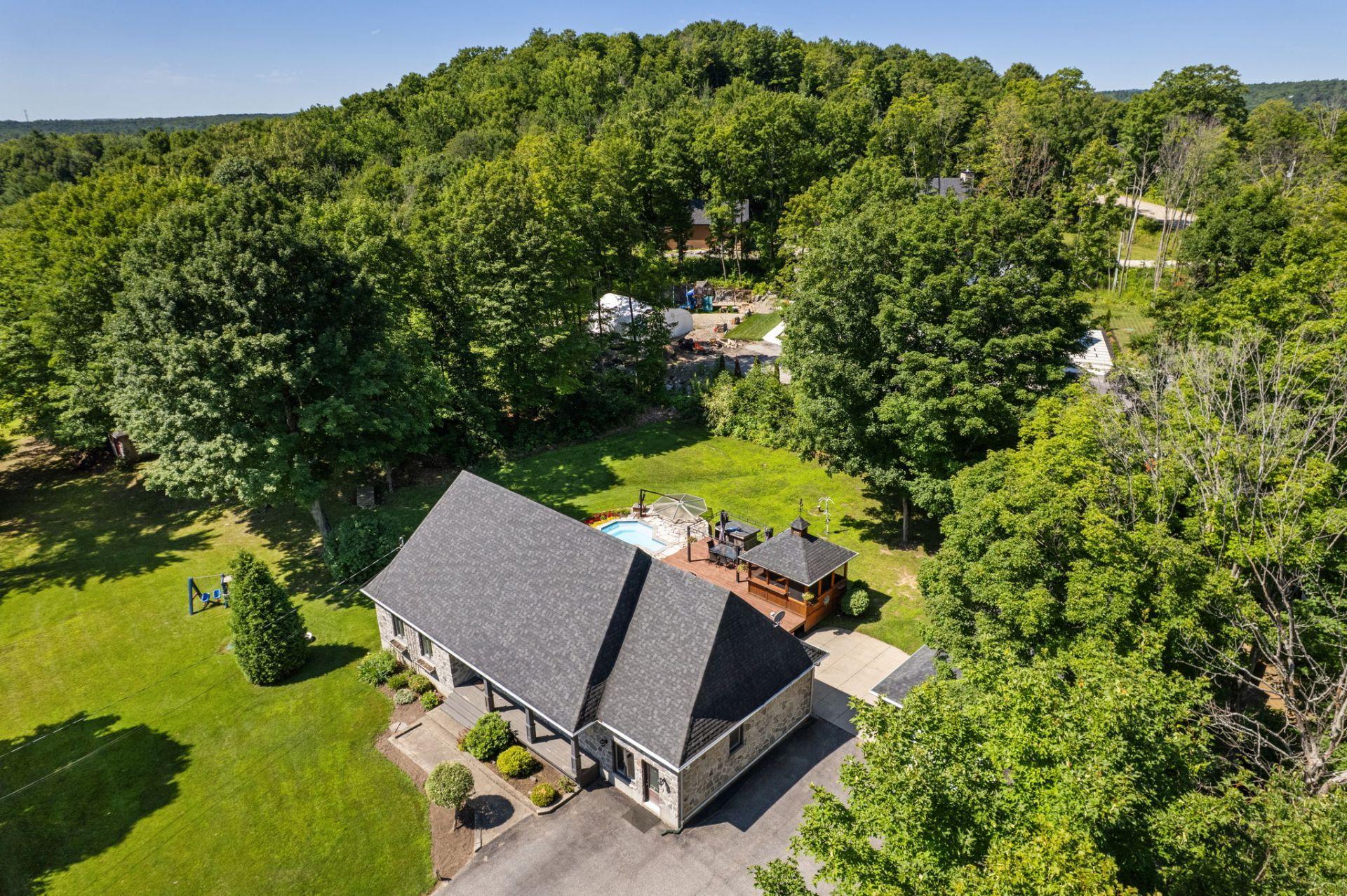 









26


Ch. Patterson

,
Cantley,




QC
J8V2Y9

