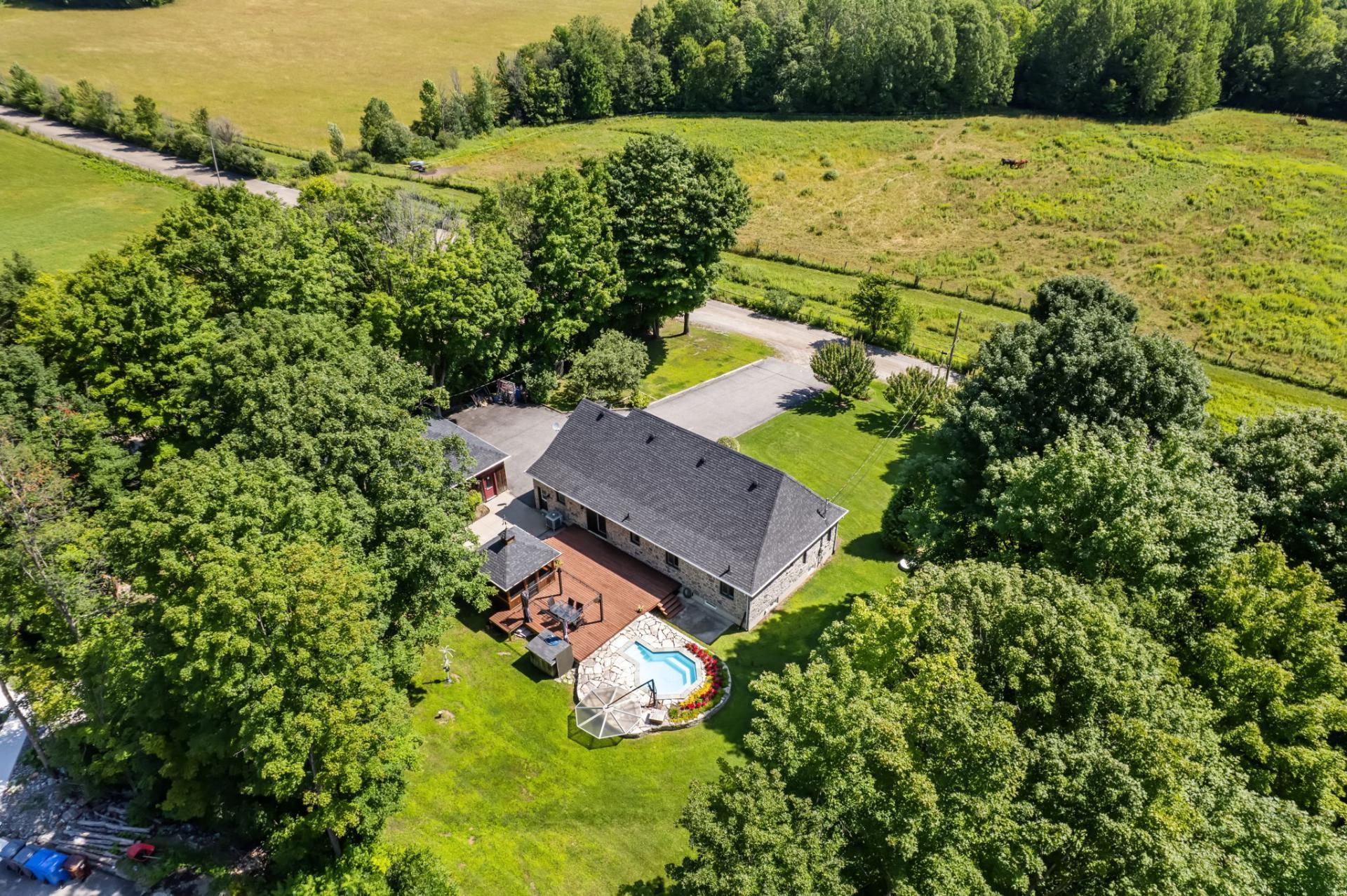 









26


Ch. Patterson

,
Cantley,




QC
J8V2Y9

