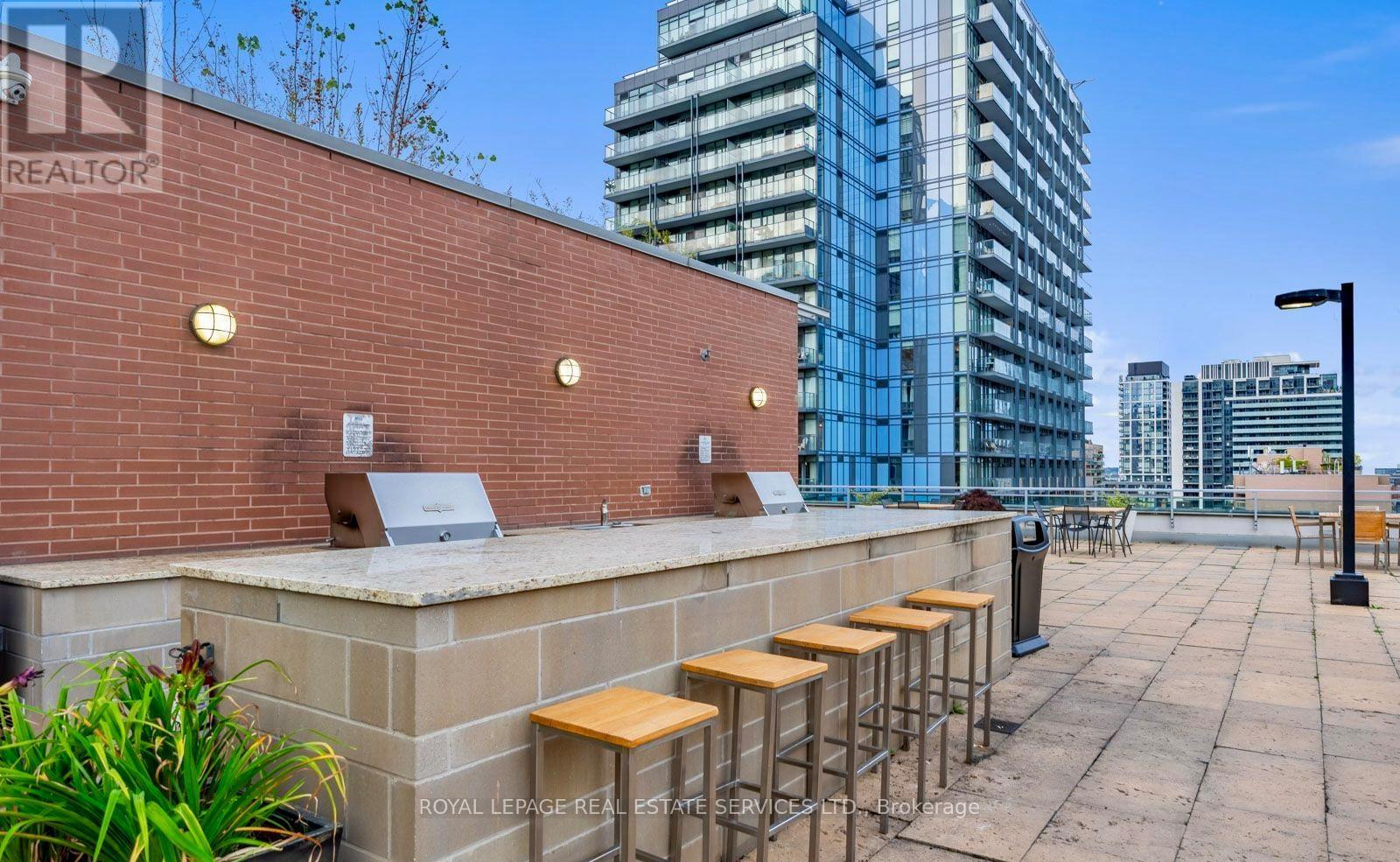 












N417 - 116 GEORGE STREET S

,
Toronto,




Ontario
M5A3S2

