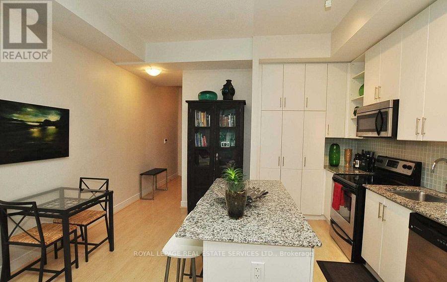 












N417 - 116 GEORGE STREET S

,
Toronto,




Ontario
M5A3S2

