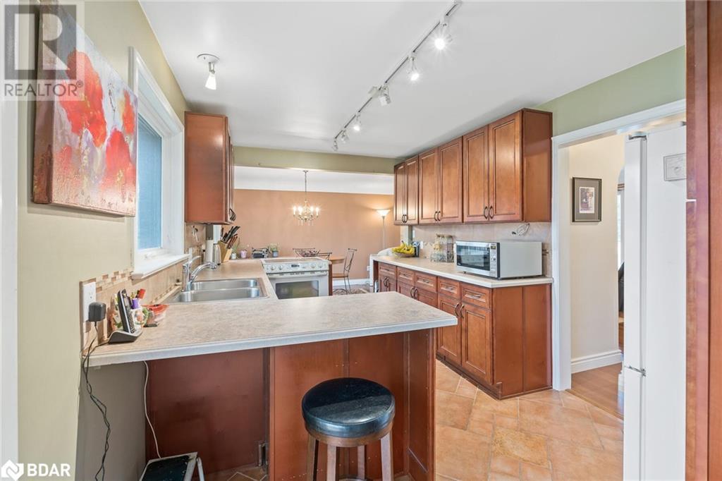 












11317 REGIONAL ROAD 25

,
Halton Hills,




Ontario
L7J2M1

