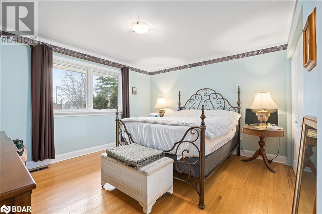 












11317 REGIONAL ROAD 25

,
Halton Hills,




Ontario
L7J2M1

