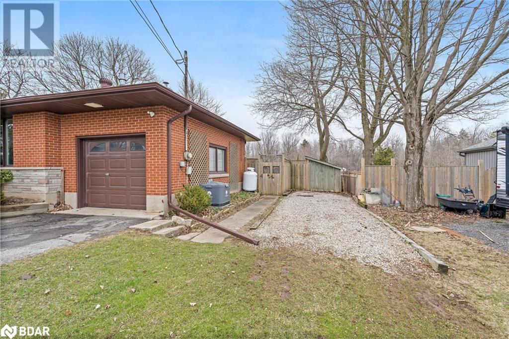 












11317 REGIONAL ROAD 25

,
Halton Hills,




Ontario
L7J2M1

