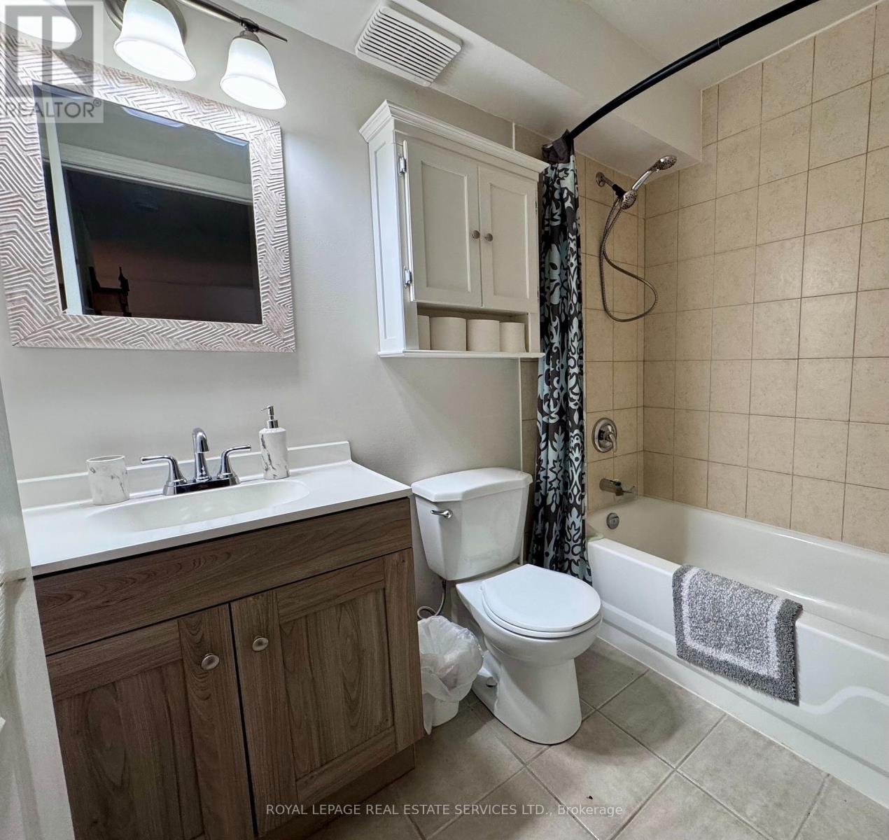 












121 - 2230 TRAFALGAR STREET

,
London East,




Ontario
N5V4J9

