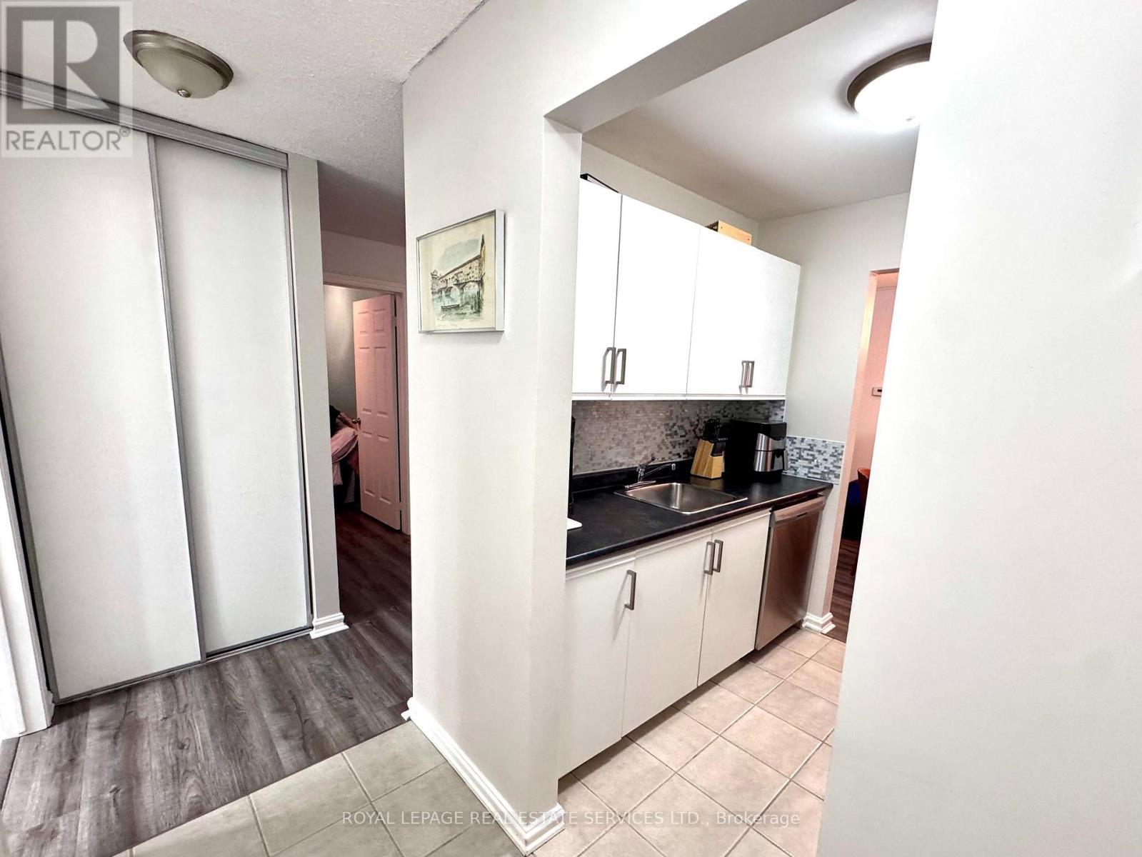 












121 - 2230 TRAFALGAR STREET

,
London East,




Ontario
N5V4J9

