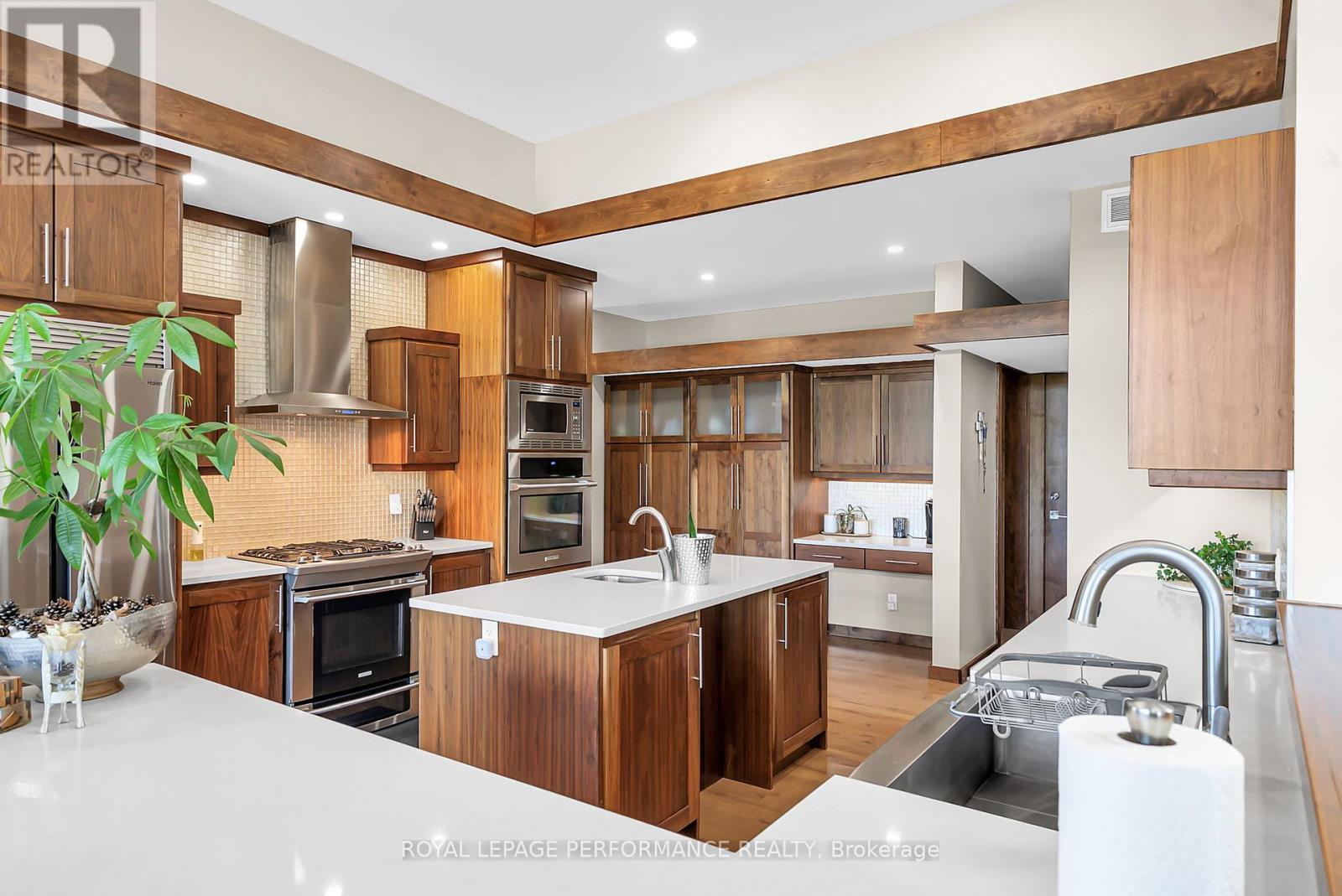 












19 GEORGE PATRICK DRIVE

,
South Stormont,




Ontario
K0C1P0

