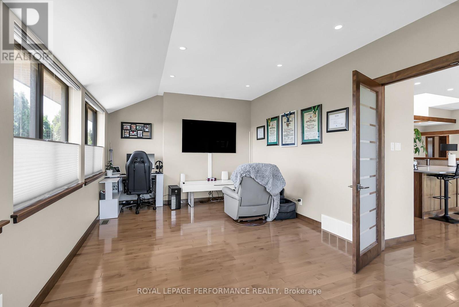 












19 GEORGE PATRICK DRIVE

,
South Stormont,




Ontario
K0C1P0

