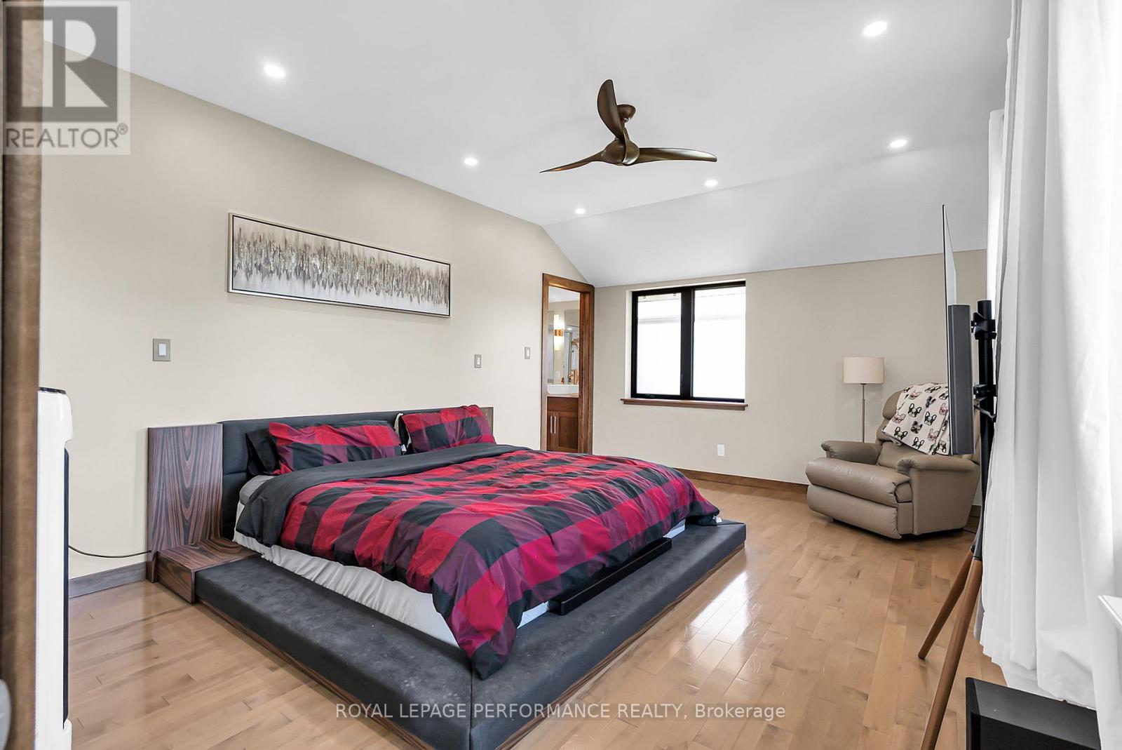 












19 GEORGE PATRICK DRIVE

,
South Stormont,




Ontario
K0C1P0

