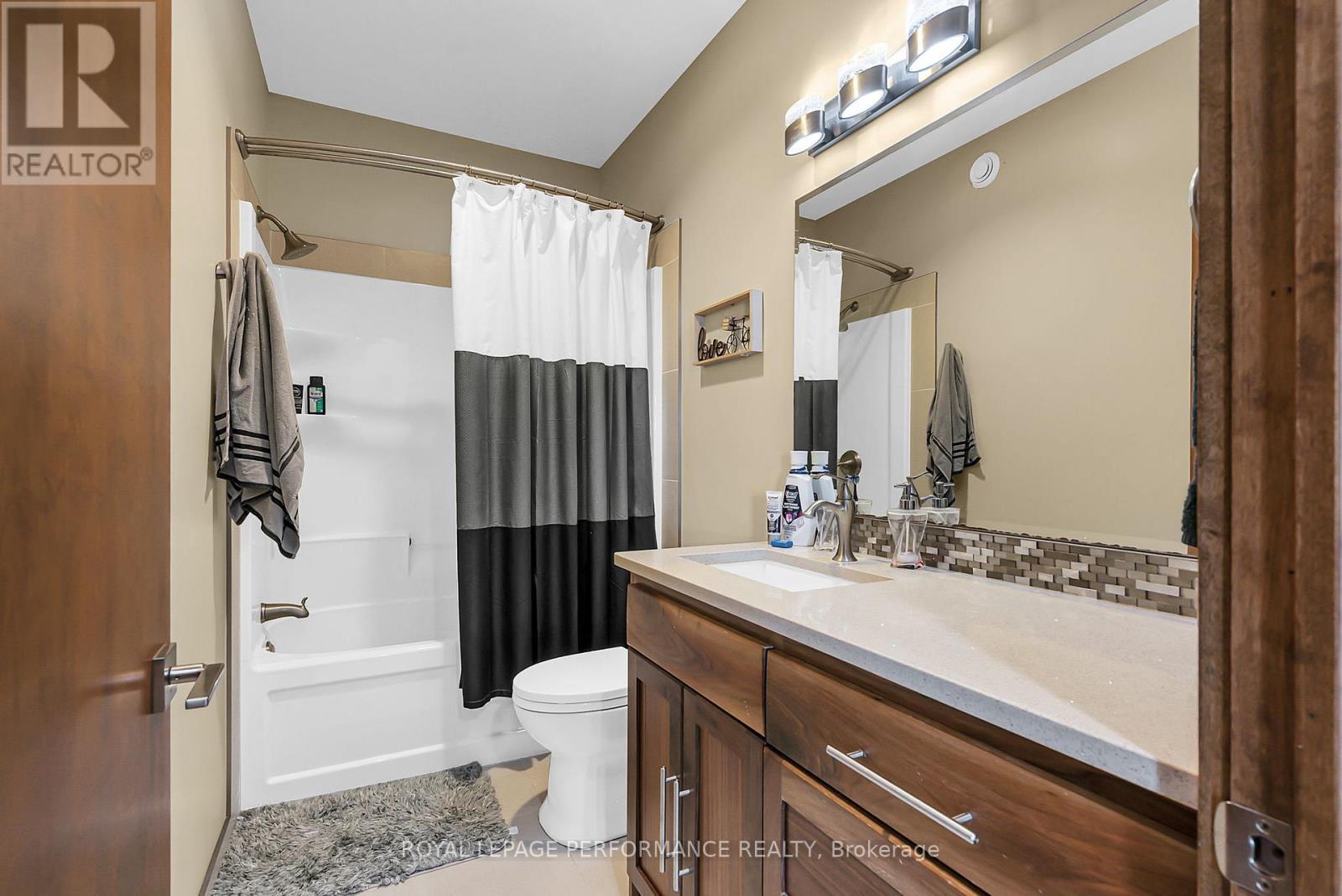 












19 GEORGE PATRICK DRIVE

,
South Stormont,




Ontario
K0C1P0

