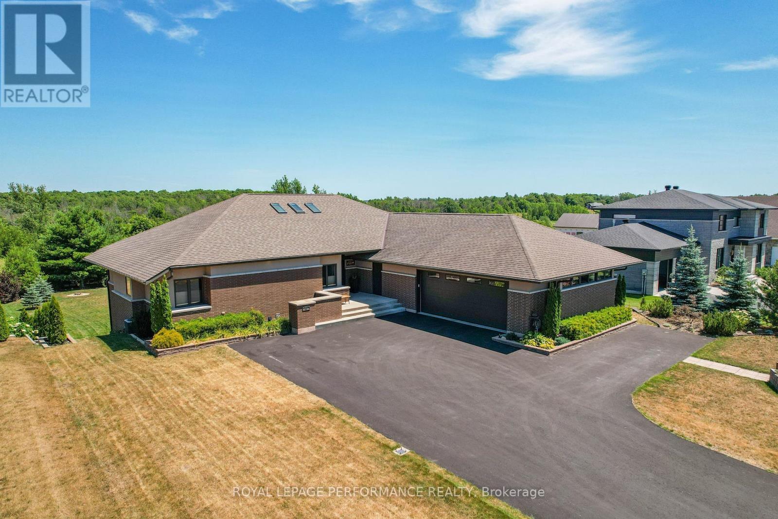 












19 GEORGE PATRICK DRIVE

,
South Stormont,




Ontario
K0C1P0

