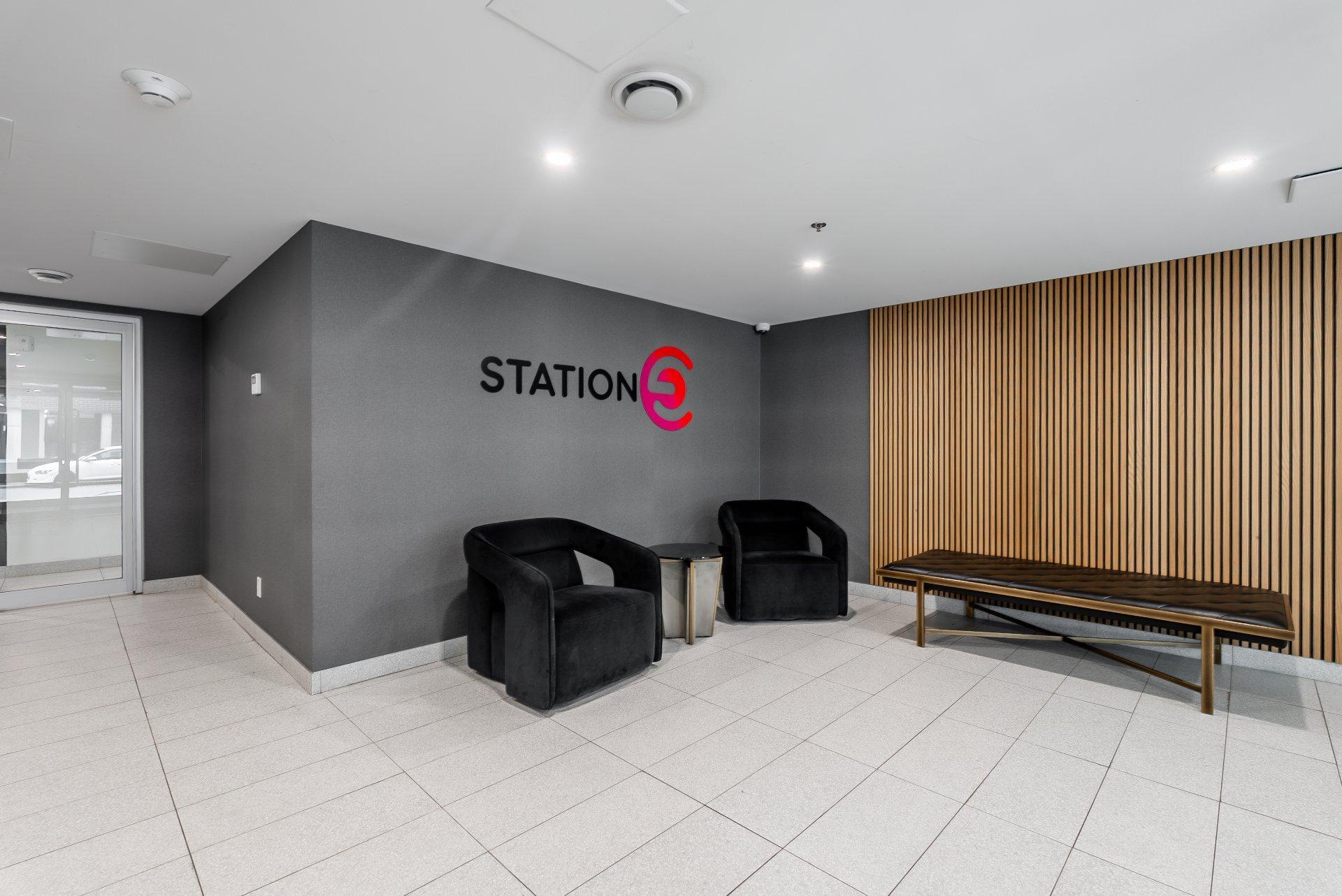 









1431


Av. de la Gare

, 504,
Mascouche,




QC
J7K3C6


