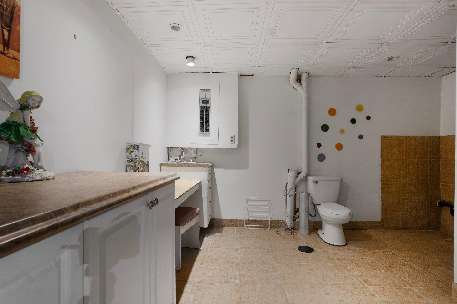 









1874


Rue des Tulipes

,
Carignan,




QC
J3L5E8

