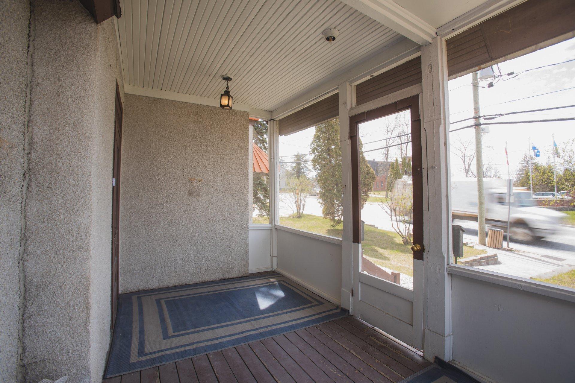 









187

 - 189


Rue Principale S.

,
Maniwaki,




QC
J9E2A1

