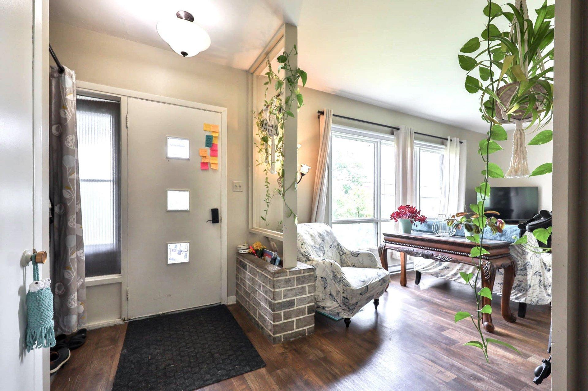 









187

 - 189


Rue Principale S.

,
Maniwaki,




QC
J9E2A1

