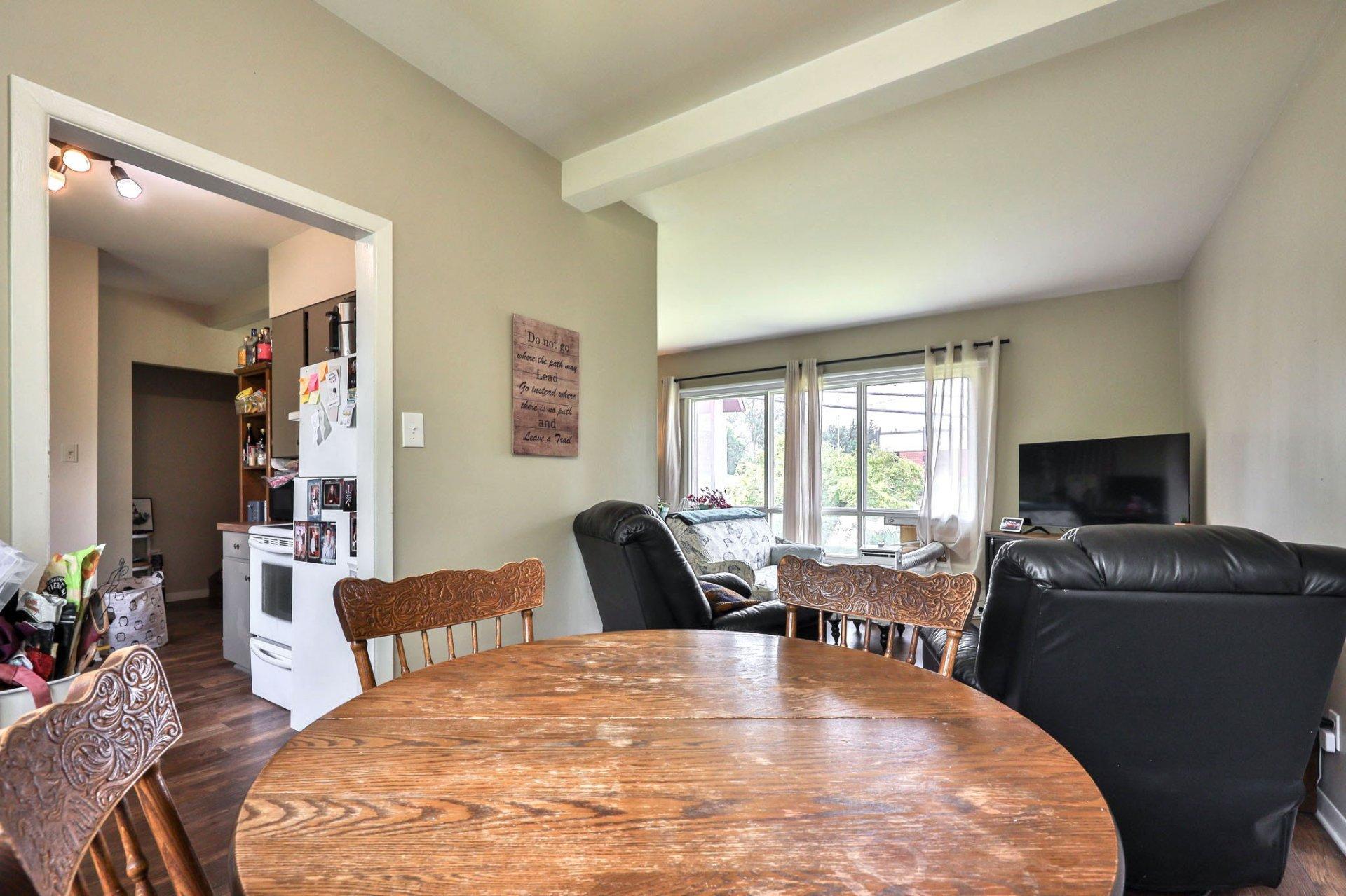 









187

 - 189


Rue Principale S.

,
Maniwaki,




QC
J9E2A1


