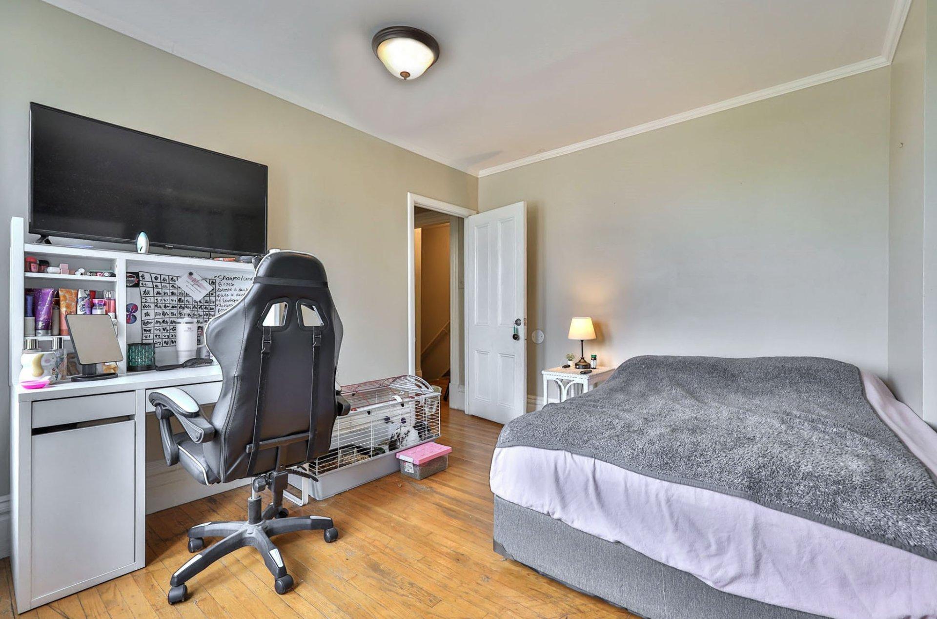 









187

 - 189


Rue Principale S.

,
Maniwaki,




QC
J9E2A1

