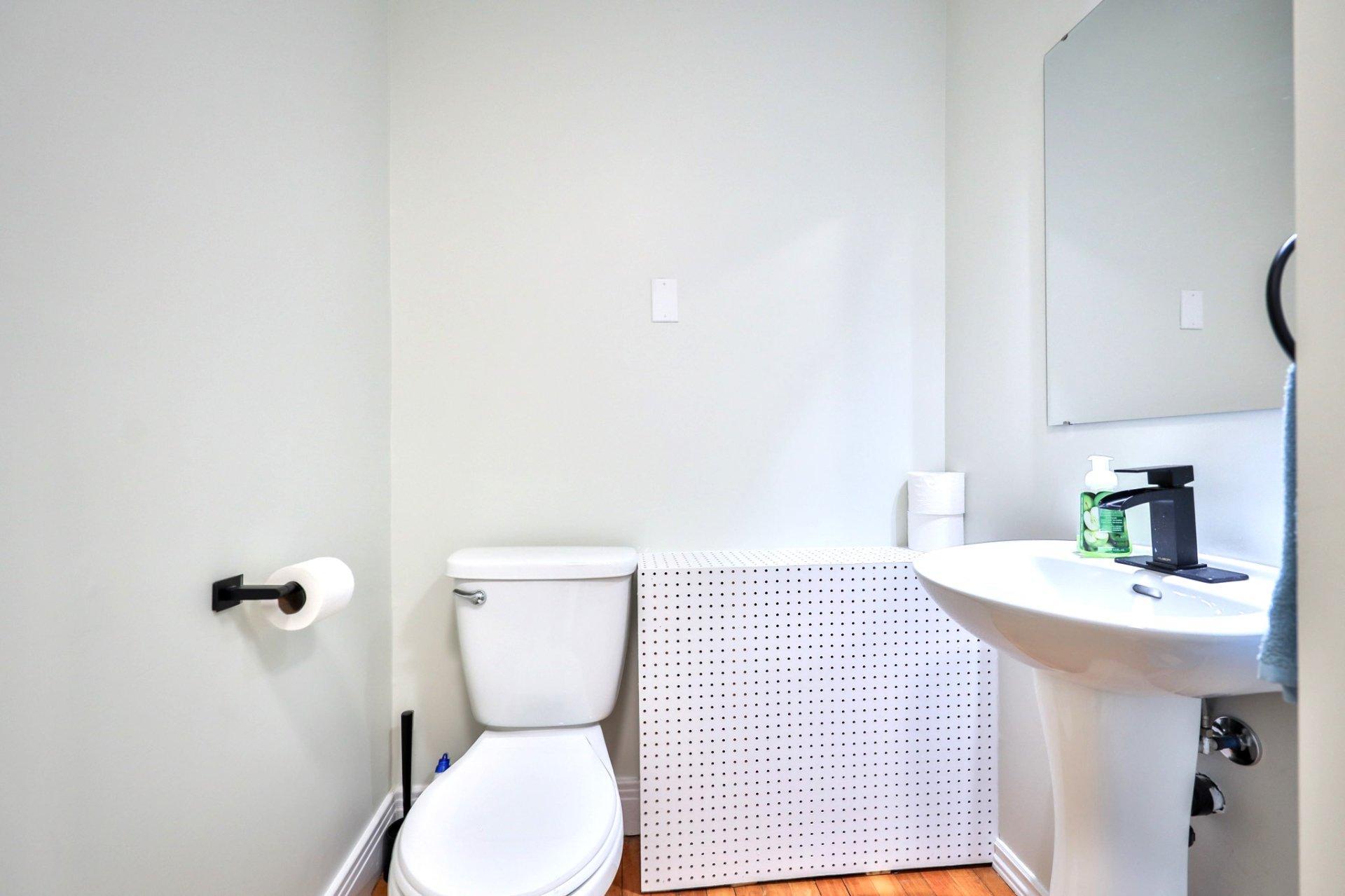 









187

 - 189


Rue Principale S.

,
Maniwaki,




QC
J9E2A1

