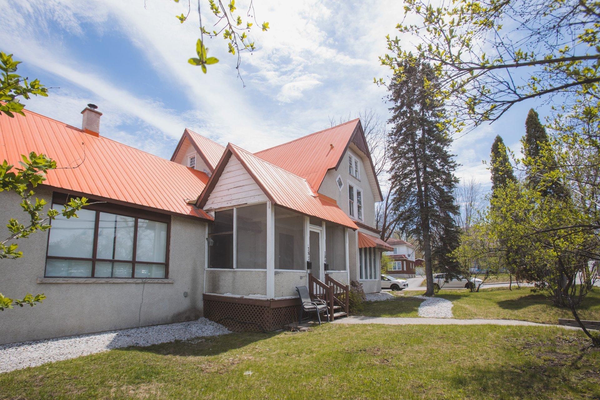 









187

 - 189


Rue Principale S.

,
Maniwaki,




QC
J9E2A1

