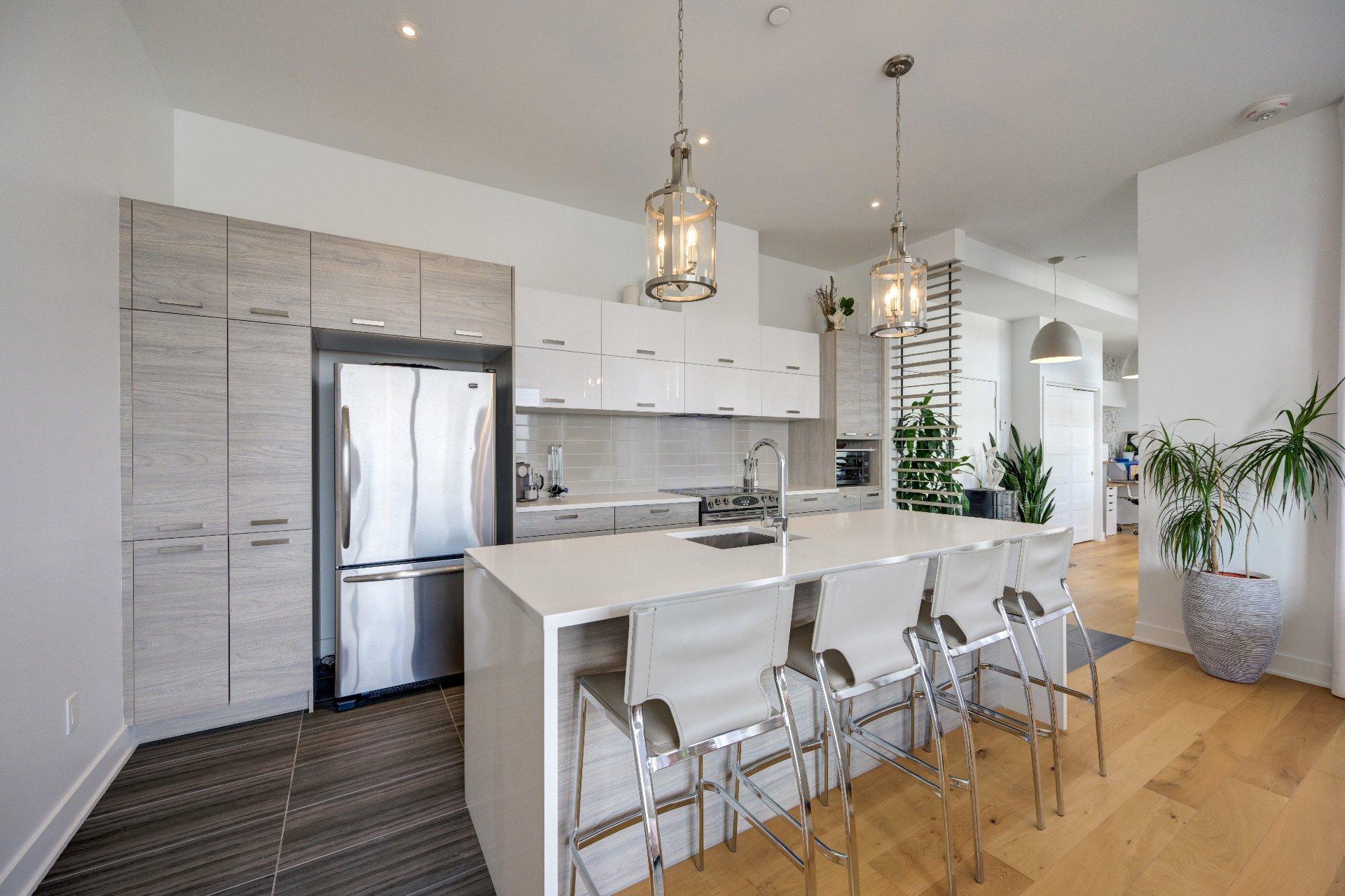 









1400


Rue Lucien-Paiement

, 1702,
Laval (Laval-des-Rapides),




QC
H7N0E3

