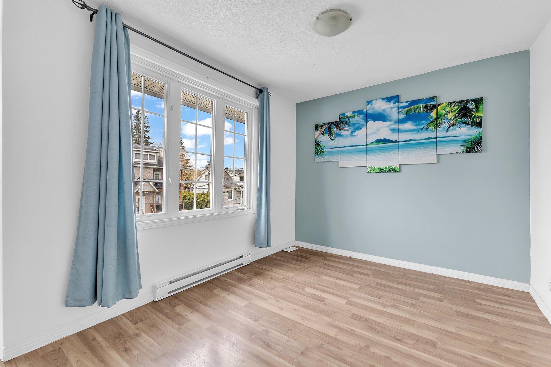 









17


Rue St-Pierre

,
Gatineau (Masson-Angers),




QC
J8M1B9

