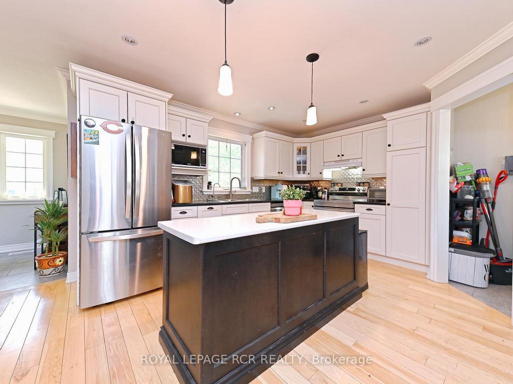 









24


Dean

Road,
Mulmur,




ON
L0N 1S8

