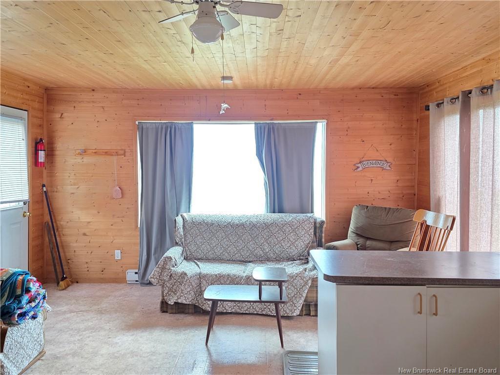 









523


Principale

,
Pointe-Verte,




NB
E8J 2R2


