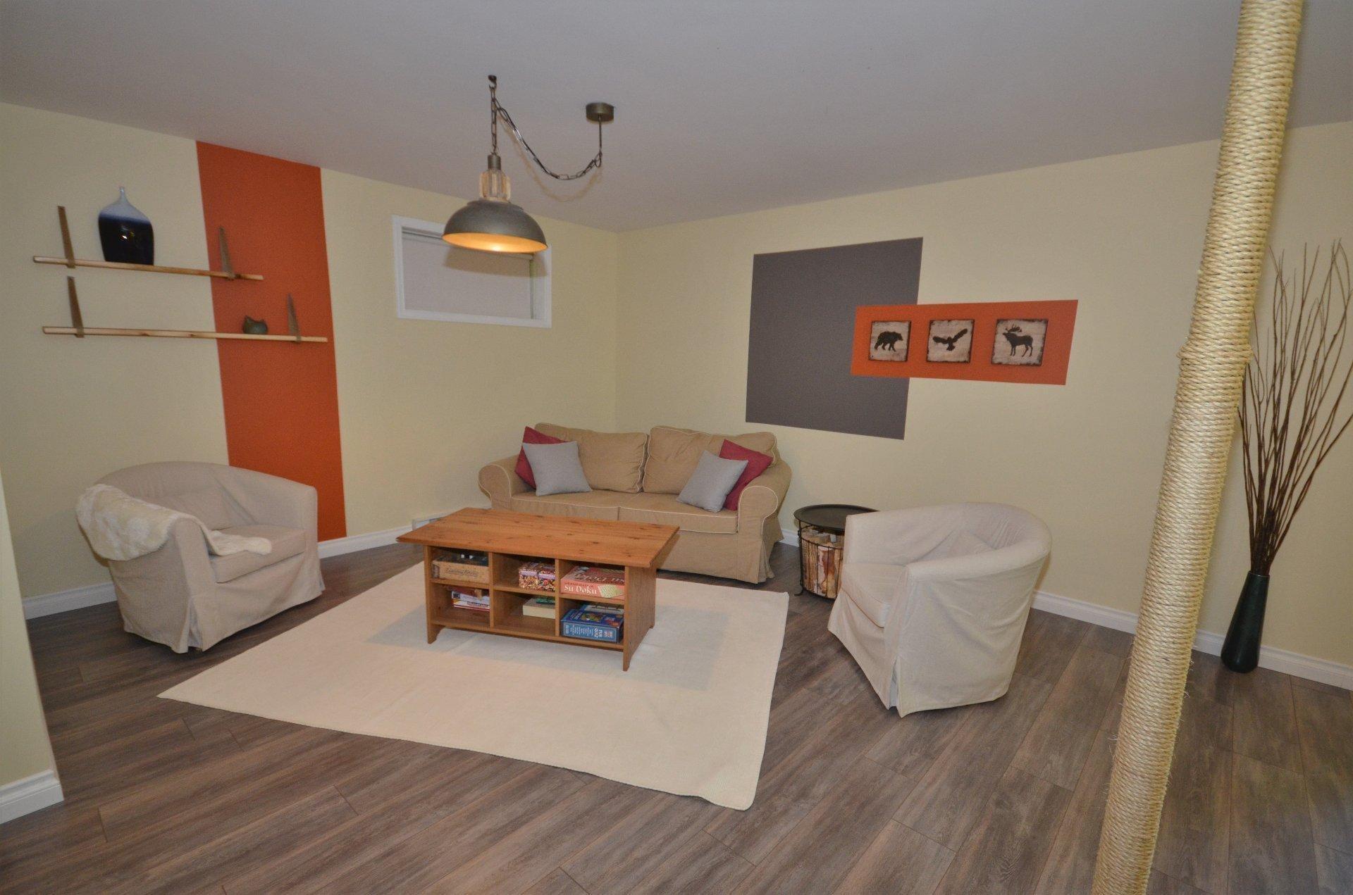 









142


Ch. de l'Orée-des-Lacs

,
Mont-Tremblant,




QC
J8E1L8

