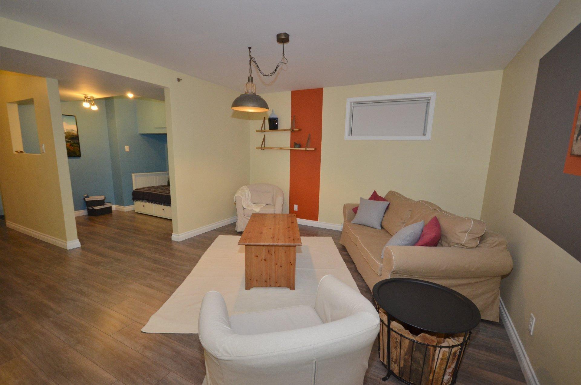 









142


Ch. de l'Orée-des-Lacs

,
Mont-Tremblant,




QC
J8E1L8

