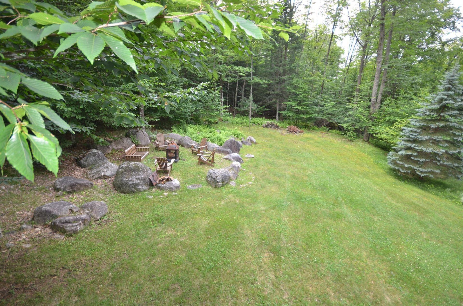 









142


Ch. de l'Orée-des-Lacs

,
Mont-Tremblant,




QC
J8E1L8

