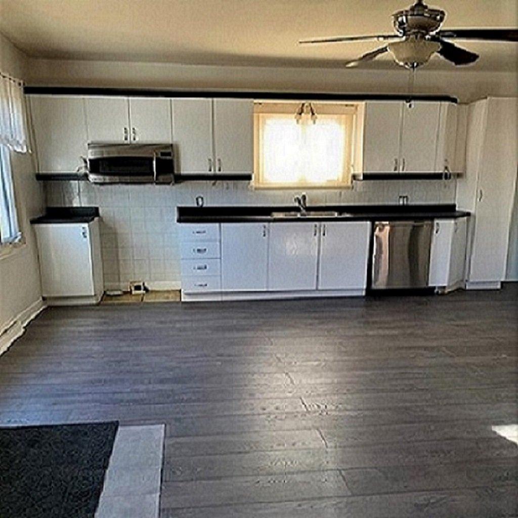 









1780Z


Rue Union

,
Sainte-Catherine,




QC
J5C1G5

