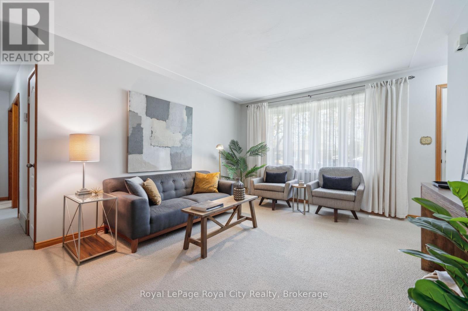 












9 KENWOOD CRESCENT

,
Guelph (Junction/Onward Willow),




Ontario
N1H6E4

