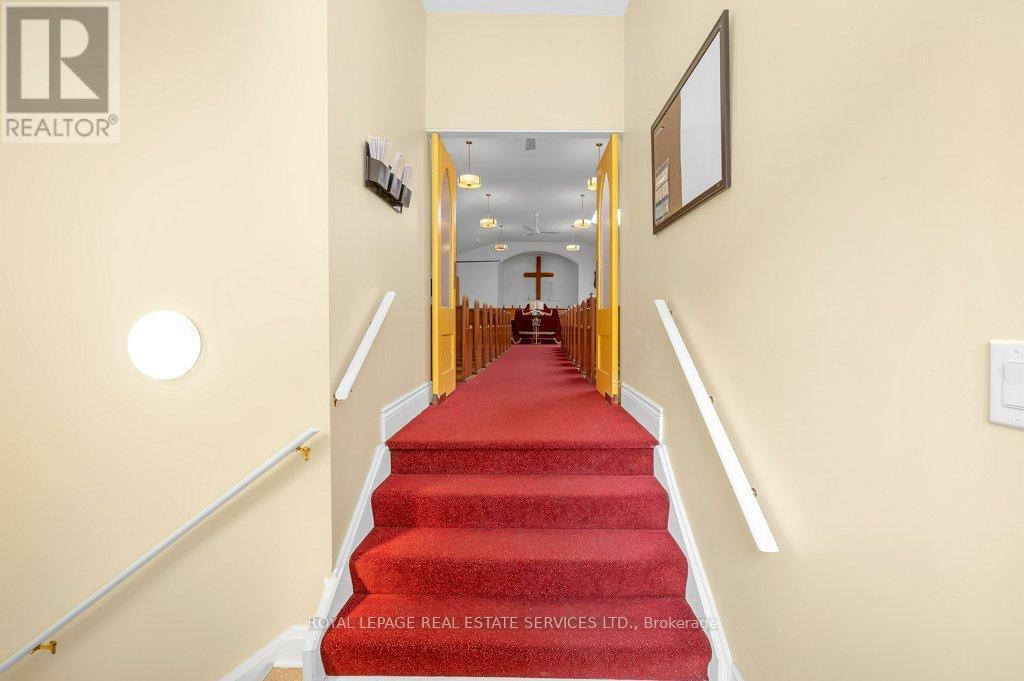 












8 ROBERT STREET

,
Toronto,




Ontario
M5S2K3

