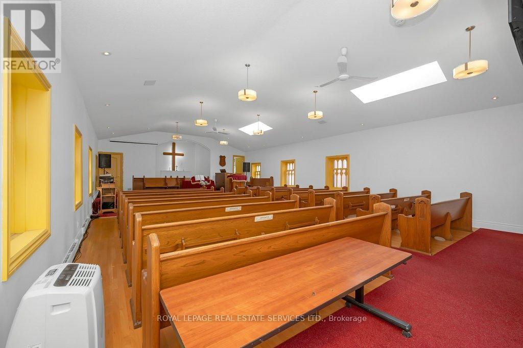 












8 ROBERT STREET

,
Toronto,




Ontario
M5S2K3

