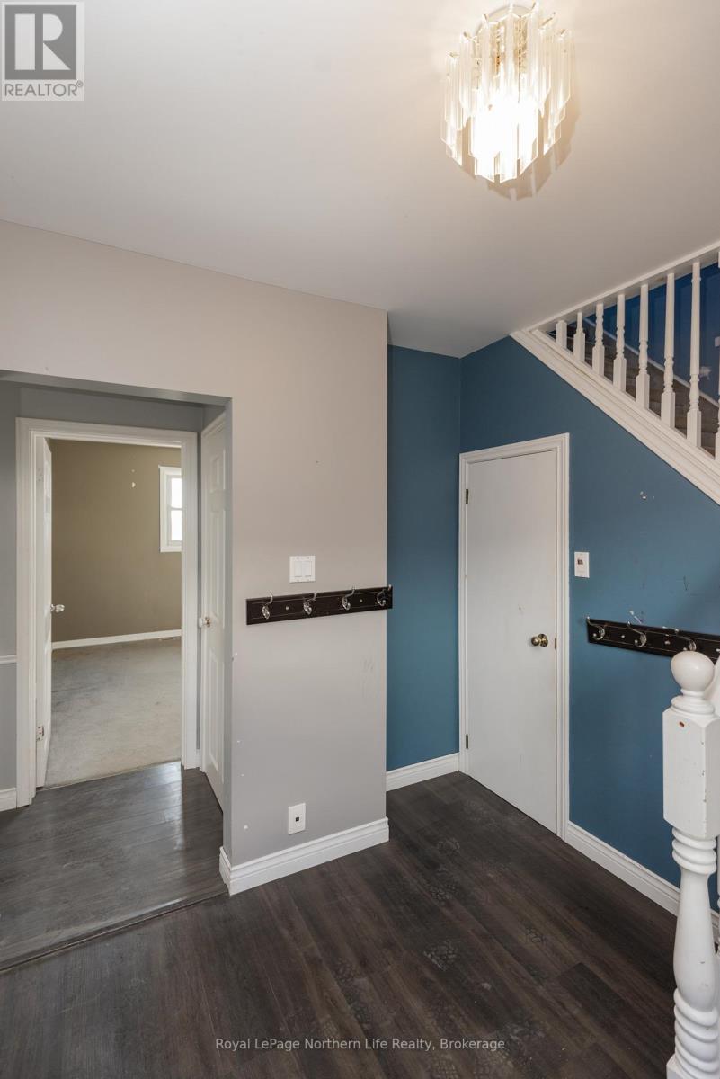 












920 LAWSON STREET

,
North Bay (West End),




Ontario
P1B3T5

